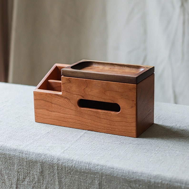Tissue Spoon Holder In Lavish Pure Wooden