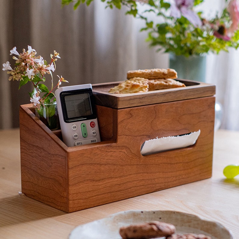 Tissue Spoon Holder In Lavish Pure Wooden